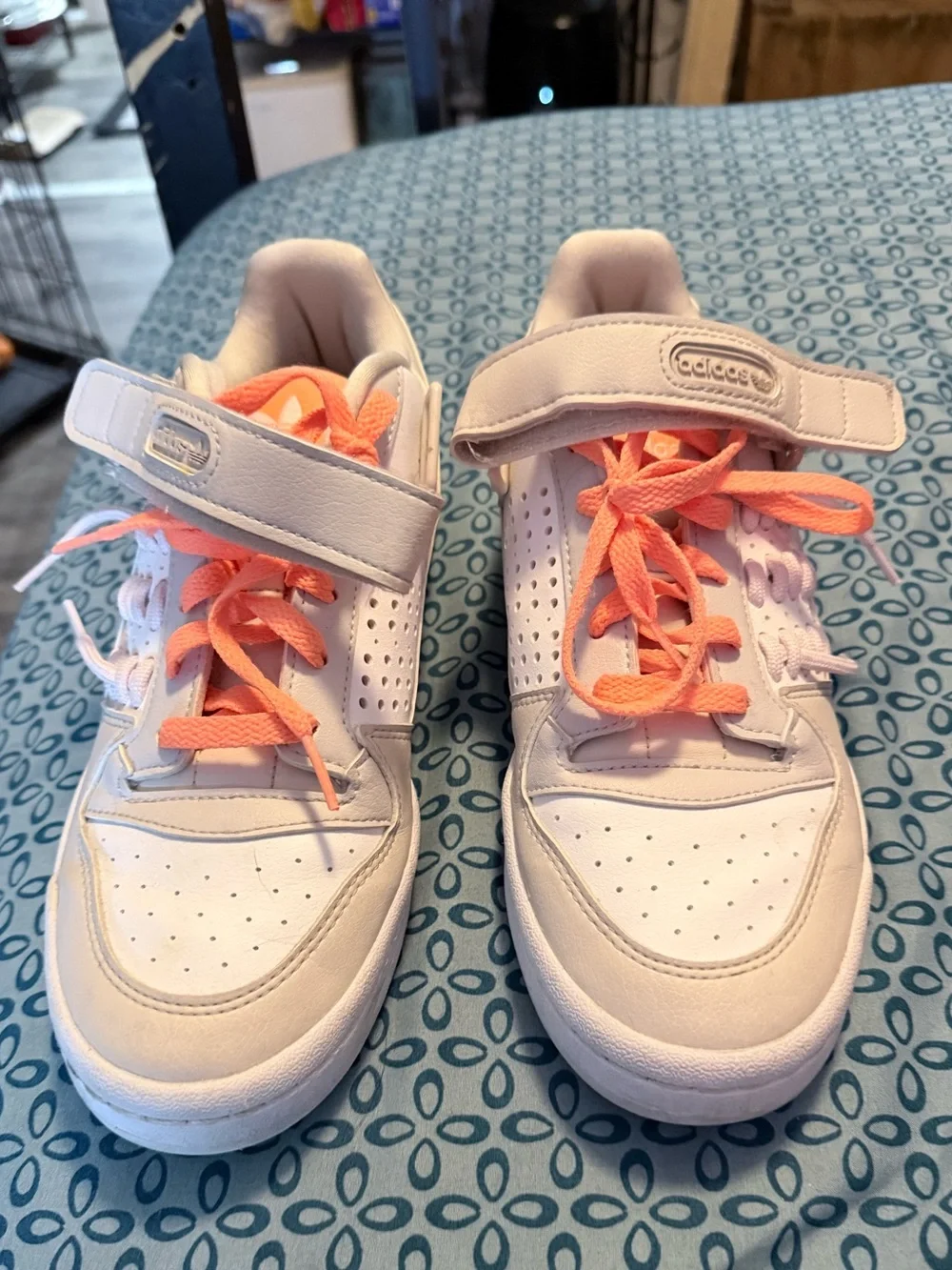 Adidas Retro Unisex Sneakers